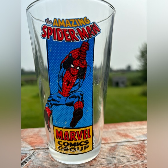 Lot 3 verres Marvel Spider-Man, Hulk et Fantastic 4 +1 rare DC Comics Super Man - Picture 4 of 7